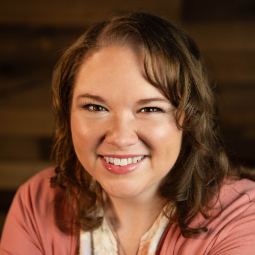 Janelle Wise, LMT headshot